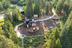 Exterior - Walk to Town/Lifts. Mtn View. Pool, Hot Tubs. (Breckenridge)