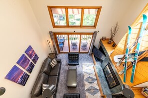 Smart TV, fireplace, DVD player - Townhouse, on bus route, quiet location (Breckenridge)