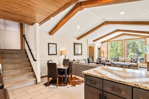 Interior - Mountain Views! Near Ski Run & Free Ski Shuttle (Breckenridge)