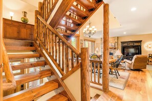 Interior - 10 min to Breck; Private Hot Tub; Bonus Room (Breckenridge)