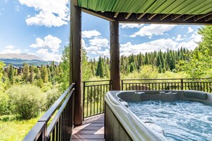 Bain à remous extérieur