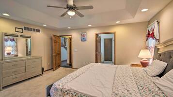 4 chambres, fer et planche à repasser, lit de bébé portatif, Wi-Fi