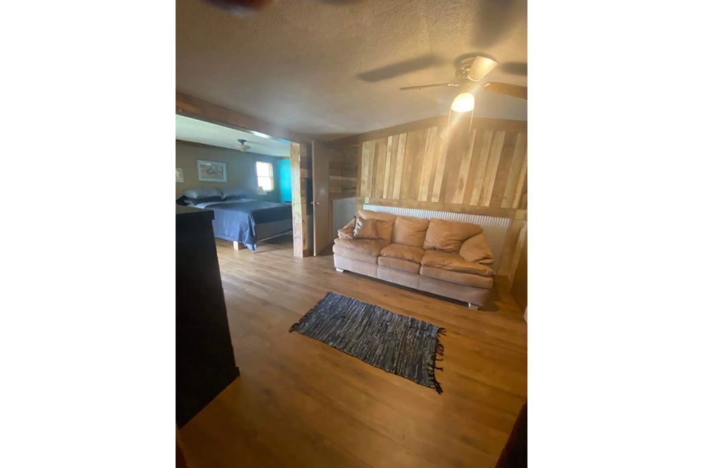 Peaceful cabin with creek view near Serpents Mound