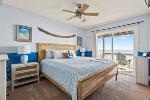 4 quartos, ferros/tábuas de passar roupa, berço de viagem