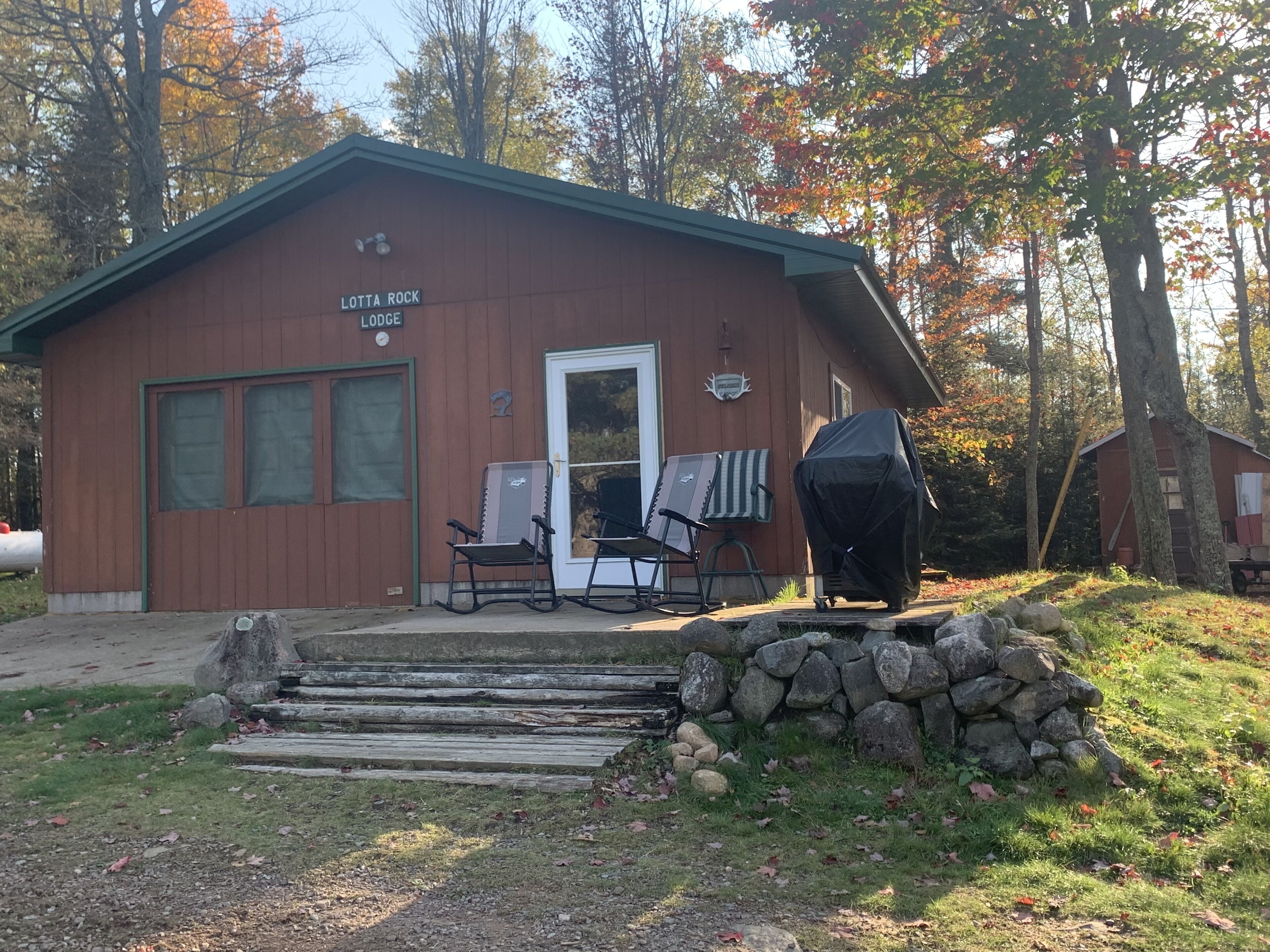 Semi-rustic on a quiet lake