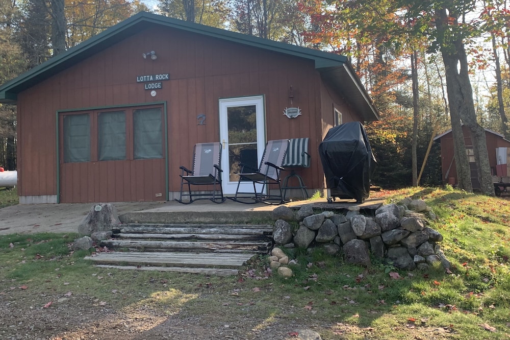 Semi-rustic on a quiet lake