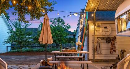 1910 Restored Farmhouse+Studio+Fire Pit+Bocce Ball - Local Wineries & Family Fun