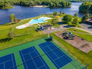 Sports court - Pocono Chalet-Style Cabin in Arrowhead Lake! Community fees included! (Pocono Lake)