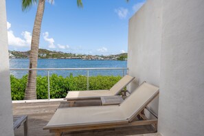 Property grounds - Luxurious 1 Bedroom Townhouse Located at Coral Beach Club - SPECIAL INTRO OFFER! (Dawn Beach)