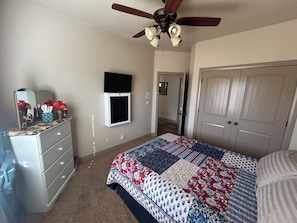 4 bedrooms, free WiFi, bed sheets