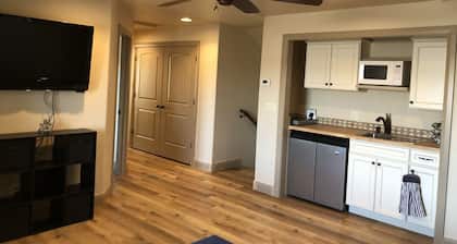 Zion getaway duplex style home 4 bedroom 2 bathroom next to sand hollow and Zion