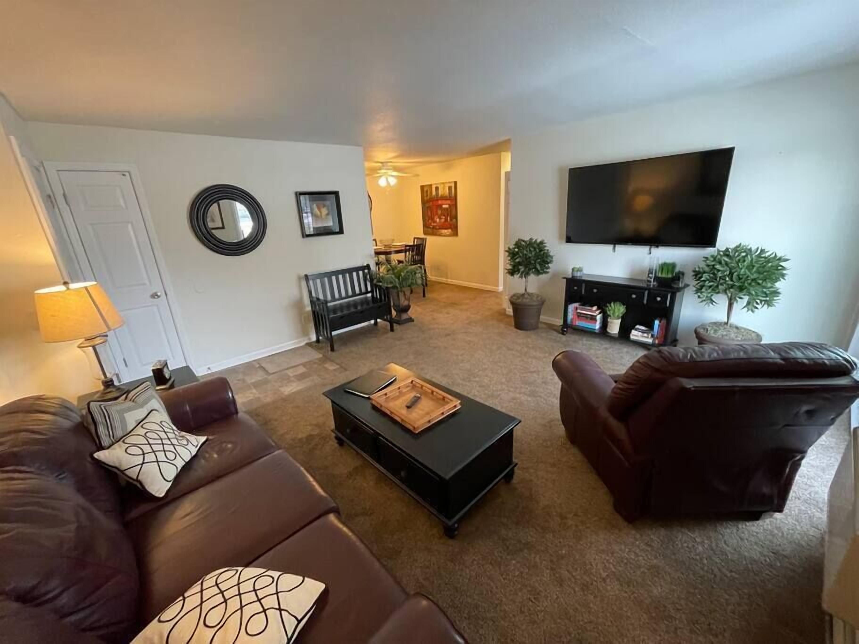 Wonderful Serviced Two Bedroom Apartment with Pool