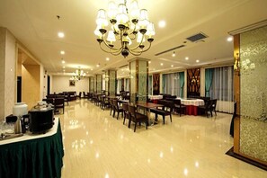 Unclassified image, 4 of 39, button - Xinwei Business Hotel (Suihua)