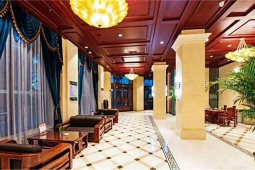 Xinwei Business Hotel