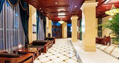 Xinwei Business Hotel