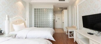 Xinwei Business Hotel