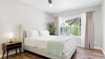 3 bedrooms, in-room safe, desk, iron/ironing board