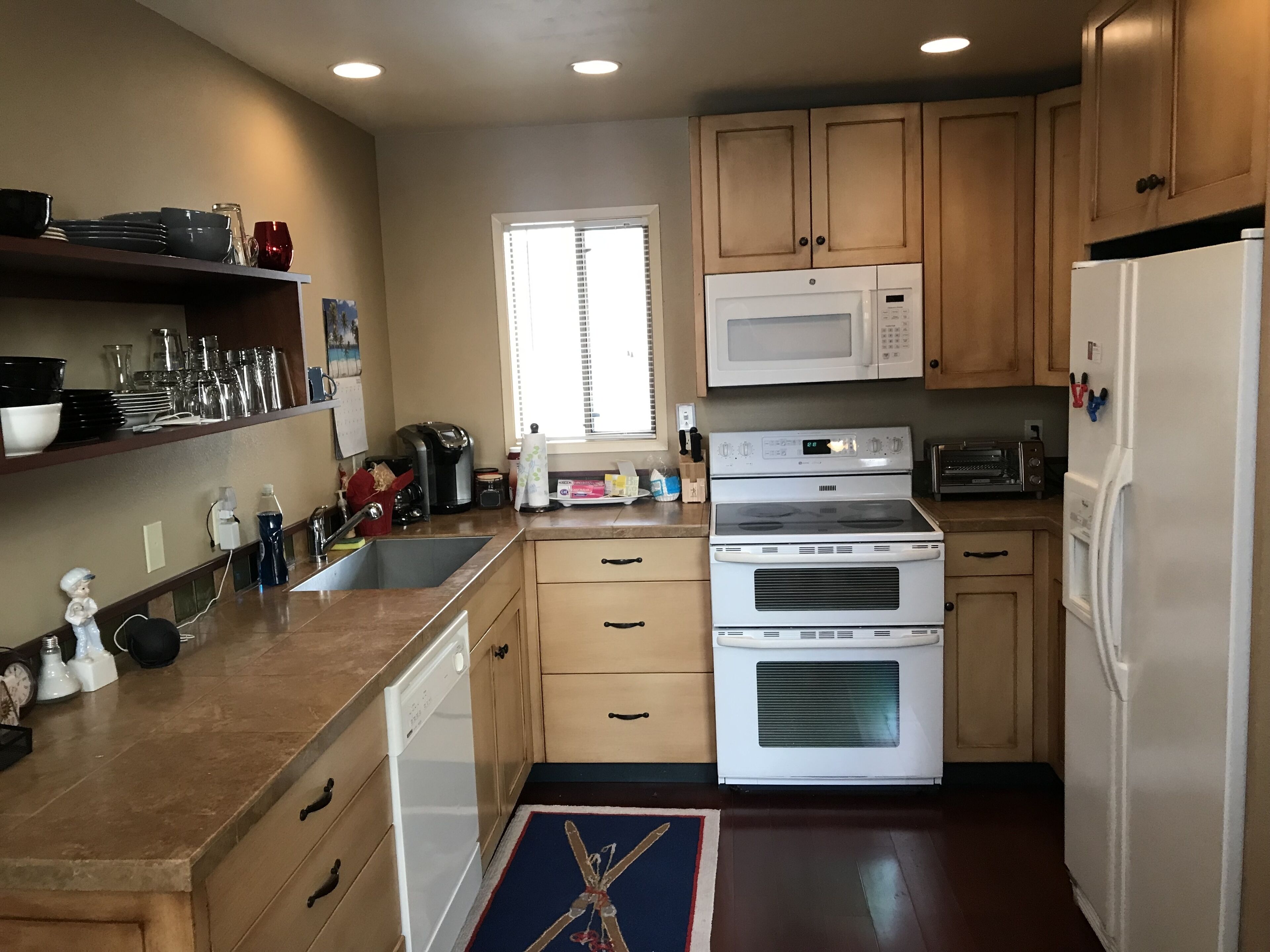 Spacious jthree bedroom two bath townhouse style condominium in  Elkhorn Village