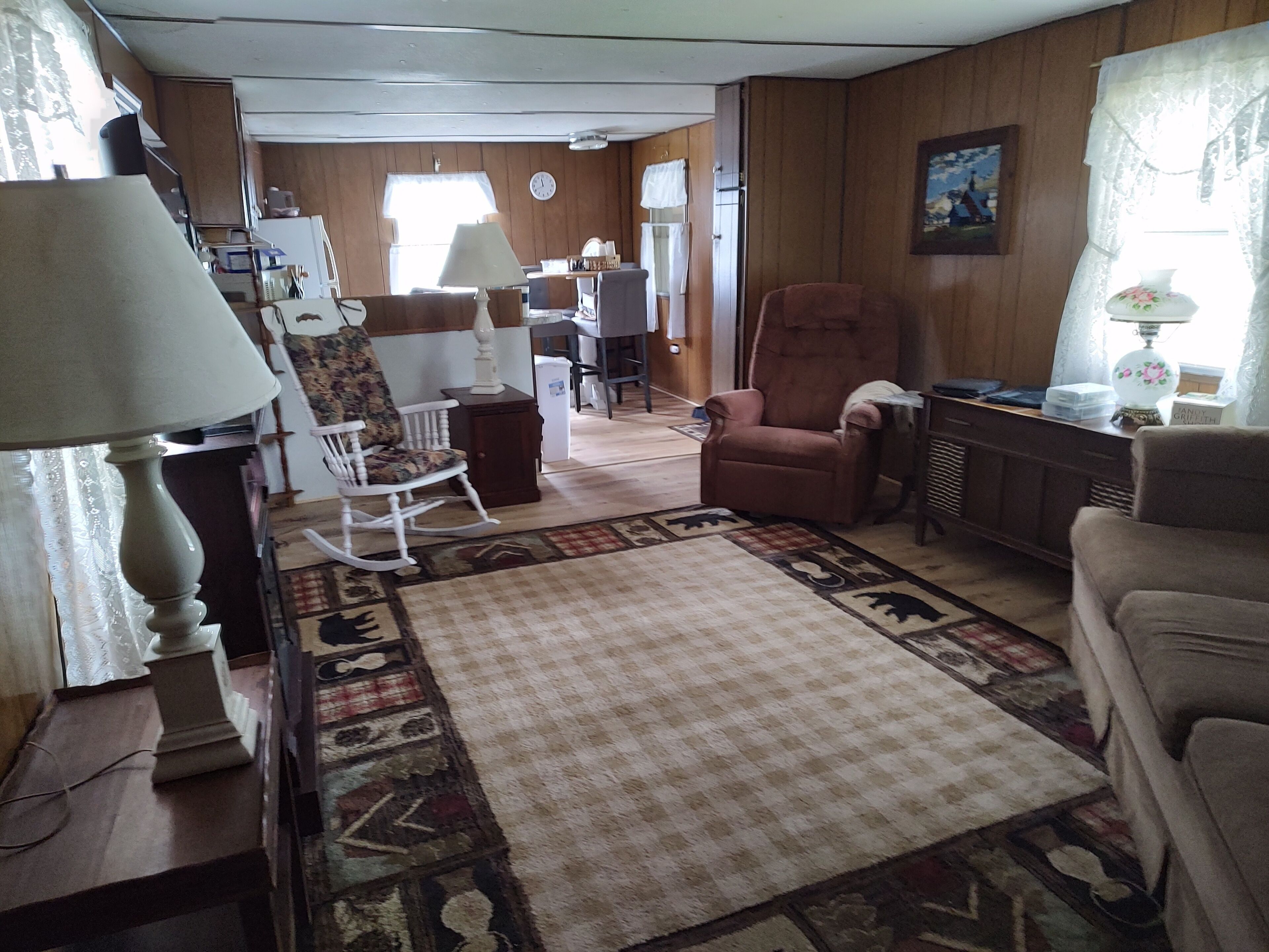 Cheerful Place On the Circle