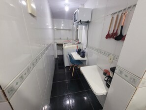 Family Loft, 1 Bedroom | Private kitchen | Fridge, microwave, oven, blender - MORADAS VILA 57 (Rio de Janeiro)