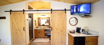 Red Mountain Suite 1 mile to Sequoia Natl Park!