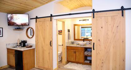 Ash Mountain Suite 1 mile to Sequoia Natl Park!
