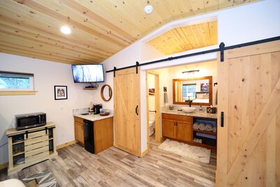 Ash Mountain Suite 1 mile to Sequoia Natl Park!