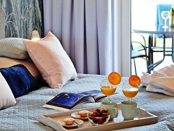 1 bedroom, travel cot, free WiFi - Cosy apartment for 5 people with WIFI, pool, TV, balcony and pets allowed (Kolobrzeg)