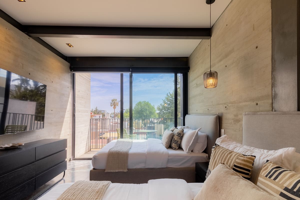 Penthouse Superior, 2 kamar tidur, teras | 3 kamar tidur, seprai katun Mesir, seprai premium, dan brankas
