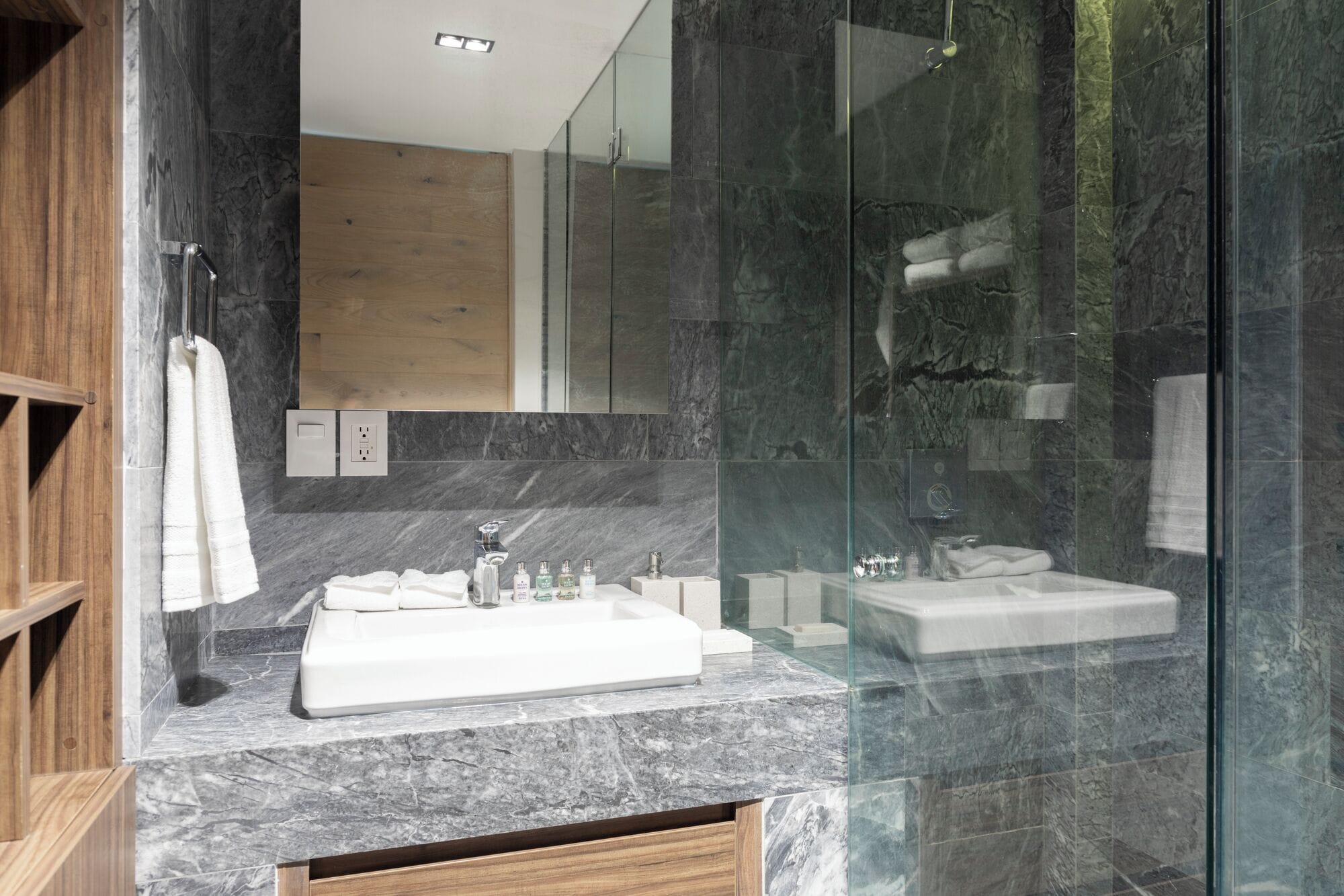 Capitalia - Luxury Apartments - Moliere