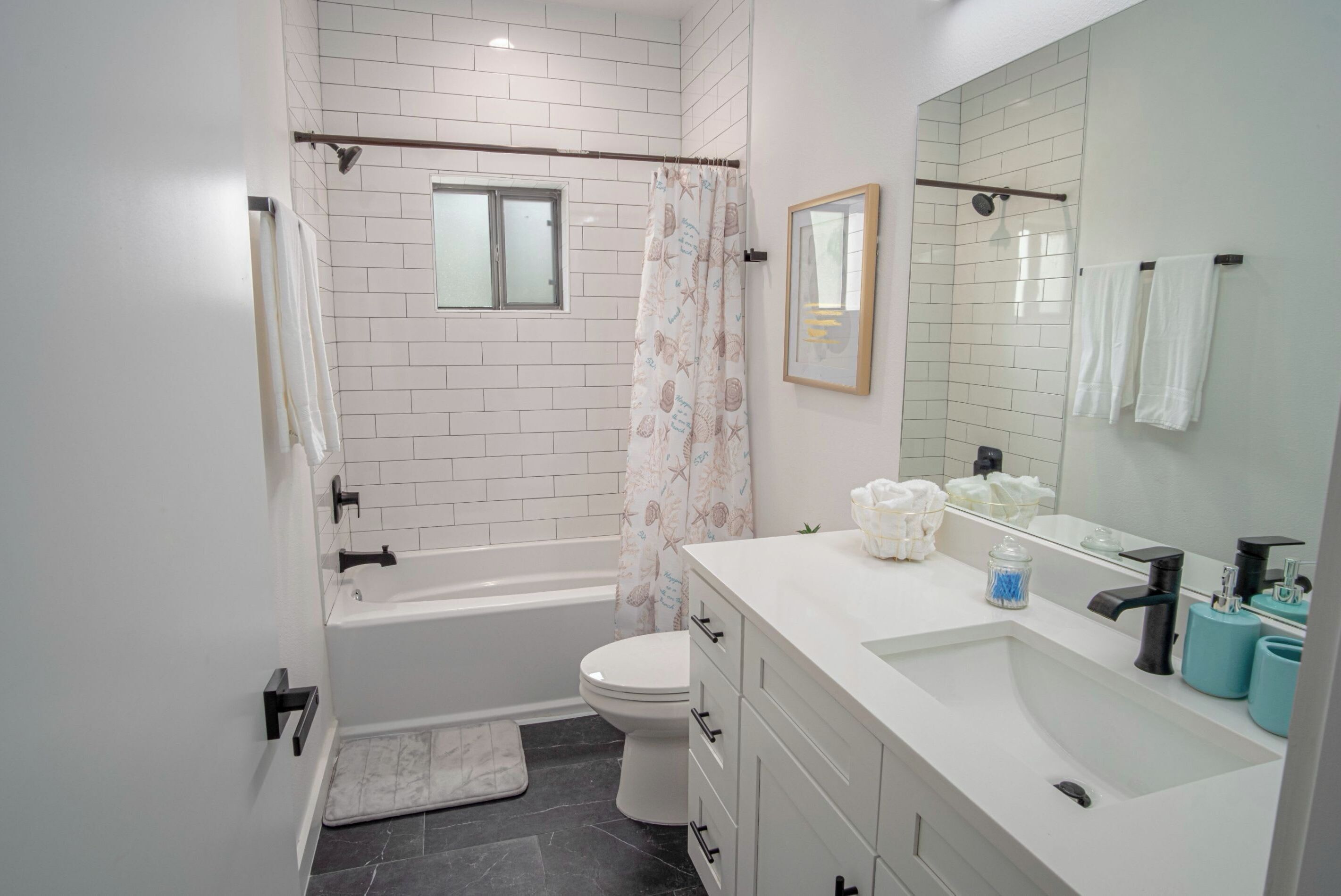 Cozy and Gorgeous 3 BR 2 BA Near Amazing Downtown