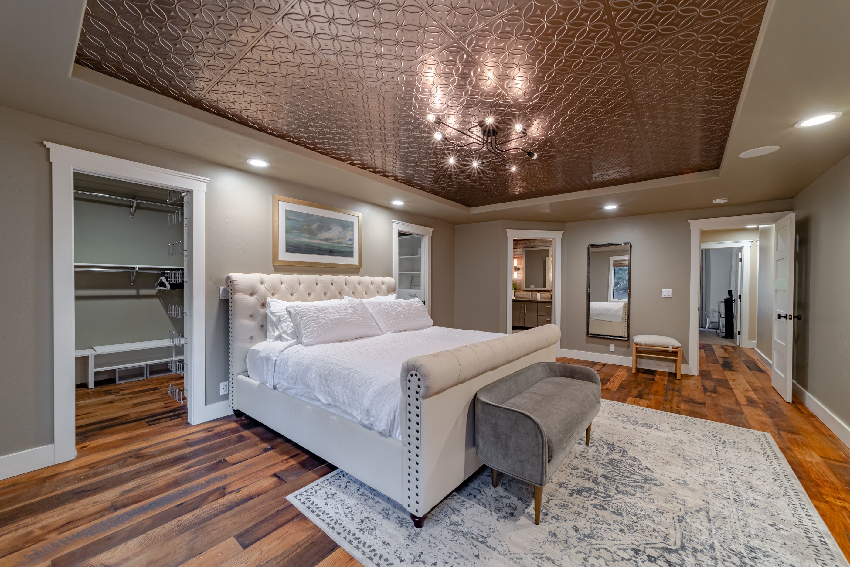 More than a place to stay...it's an experience!  ,  basketball/volleyball court