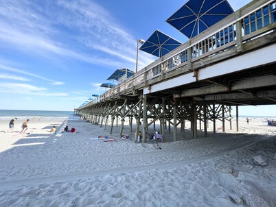 Sand In My Boots<br>Condo Beach view, 3 bed, 1 bath 