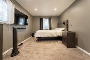3 bedrooms, iron/ironing board, free WiFi, bed sheets