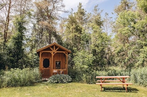 Romantische Ferienhütte, 1 Doppelbett, Gartenblick | Bettwäsche