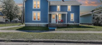 BigBlue! Dog Friendly | Big Groups | First Floor Master Bedroom | HotTub-all yr