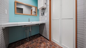 Villa | Bathroom - The Beehive Otaru (Otaru)
