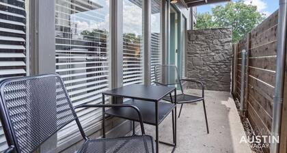 Explore Austin Life, Studio Near Guadalupe St