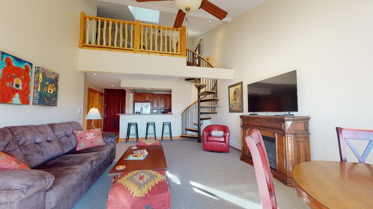 Luxury Condo | Close to Slopes | The Grande 316