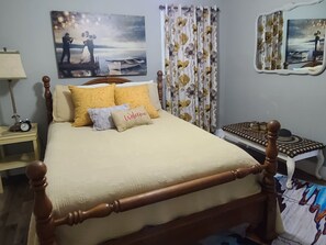 3 bedrooms, bed sheets