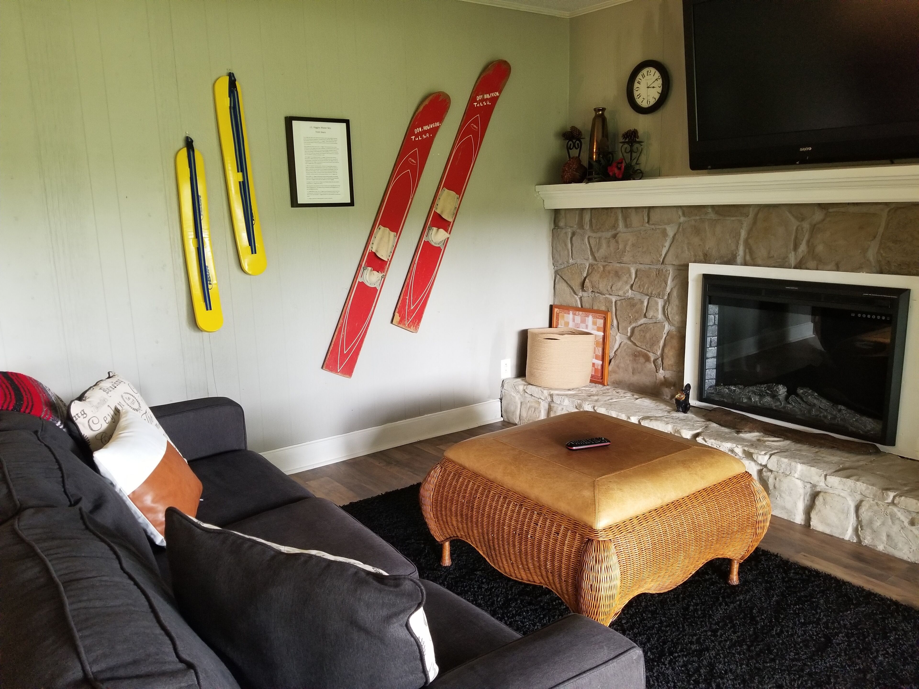 Book a Quit Weekend with Fireplace Inside and Outside. 