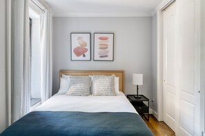 1 sovrum, strykjärn/strykbräda, wi-fi och sängkläder