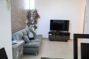 Smart TV, books - Departamento para 2 personas  A 15 min de playa pública Cama matrimonial y AC (Playa del Carmen)