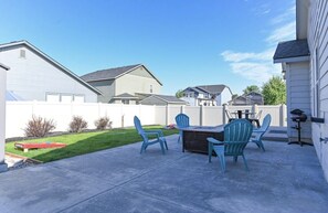 Terrace/patio - 3-bedroom vacation home 20 minutes from Boise State University (Meridian)