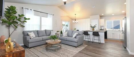 Téléviseur connecté, jeux vidéo, livres