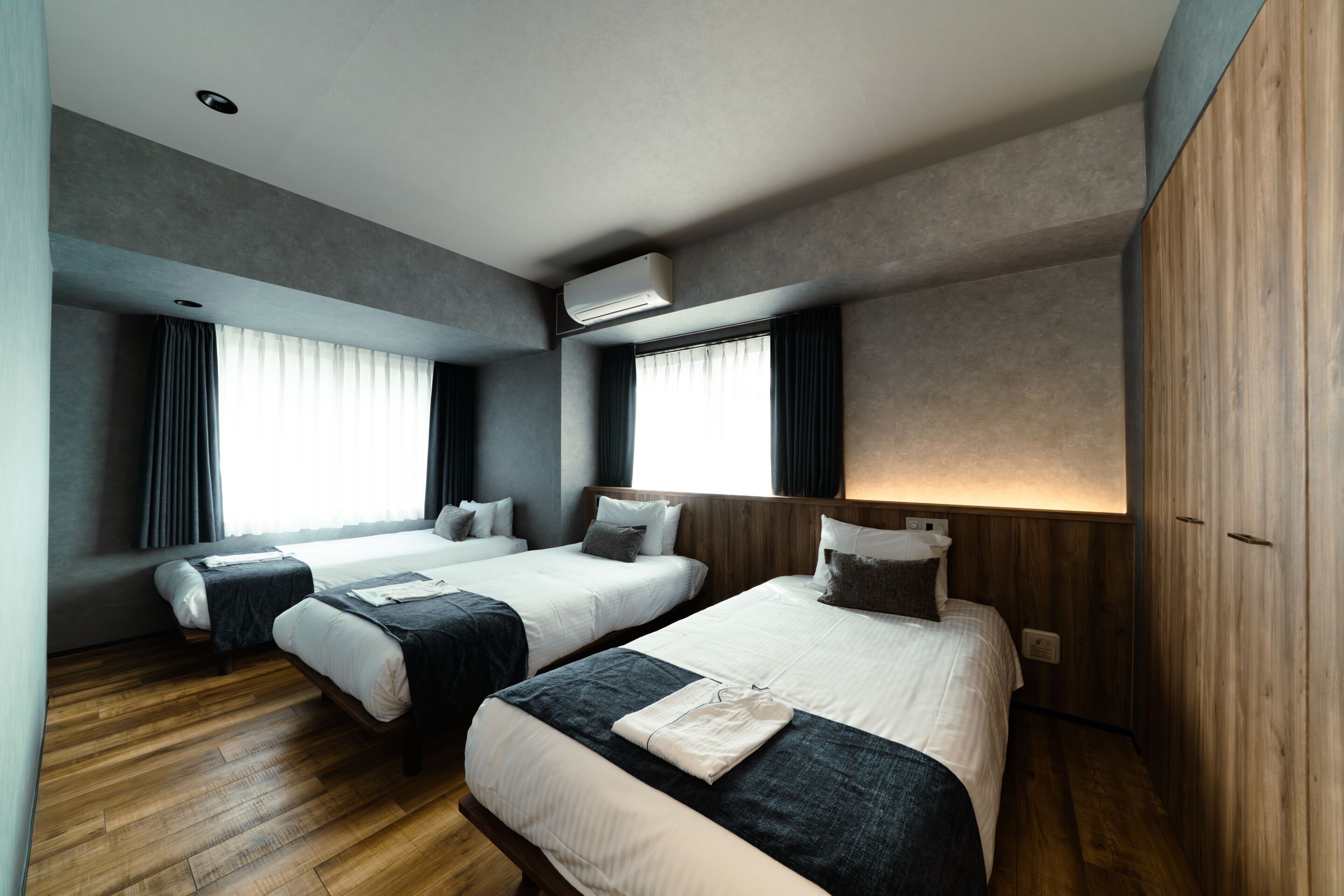 Grand Suite | Blackout drapes, iron/ironing board, free WiFi, bed sheets