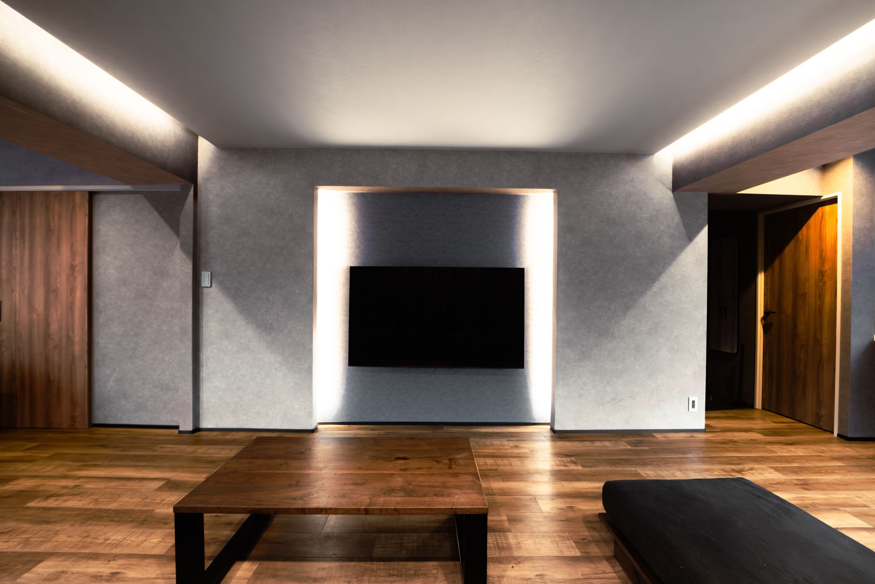 Suite Premier | Cortines opaques, planxa i posts de planxar i wifi gratuïta 
