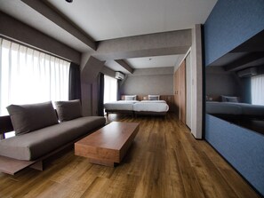 Blendingsgardiner, strykejern/-brett, wi-fi (inkludert) og sengetøy