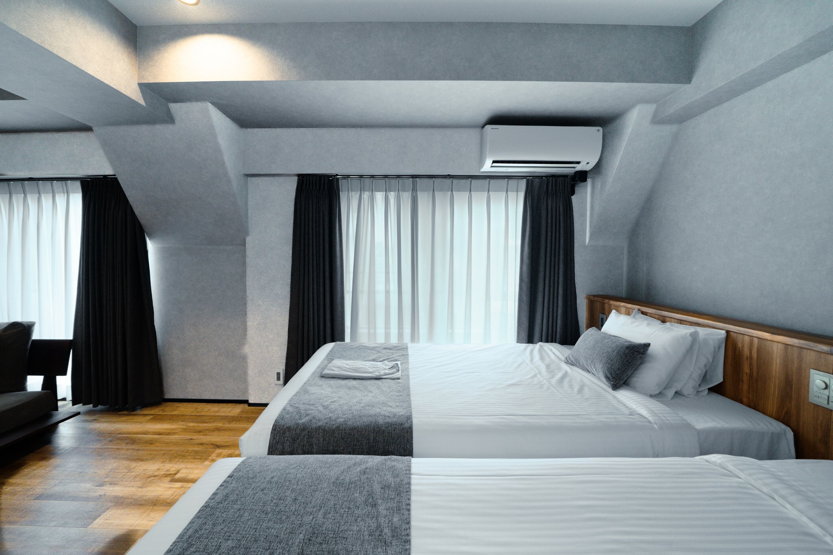 Comfort suite | Verduisterende gordijnen, een strijkplank/strijkijzer, gratis wifi