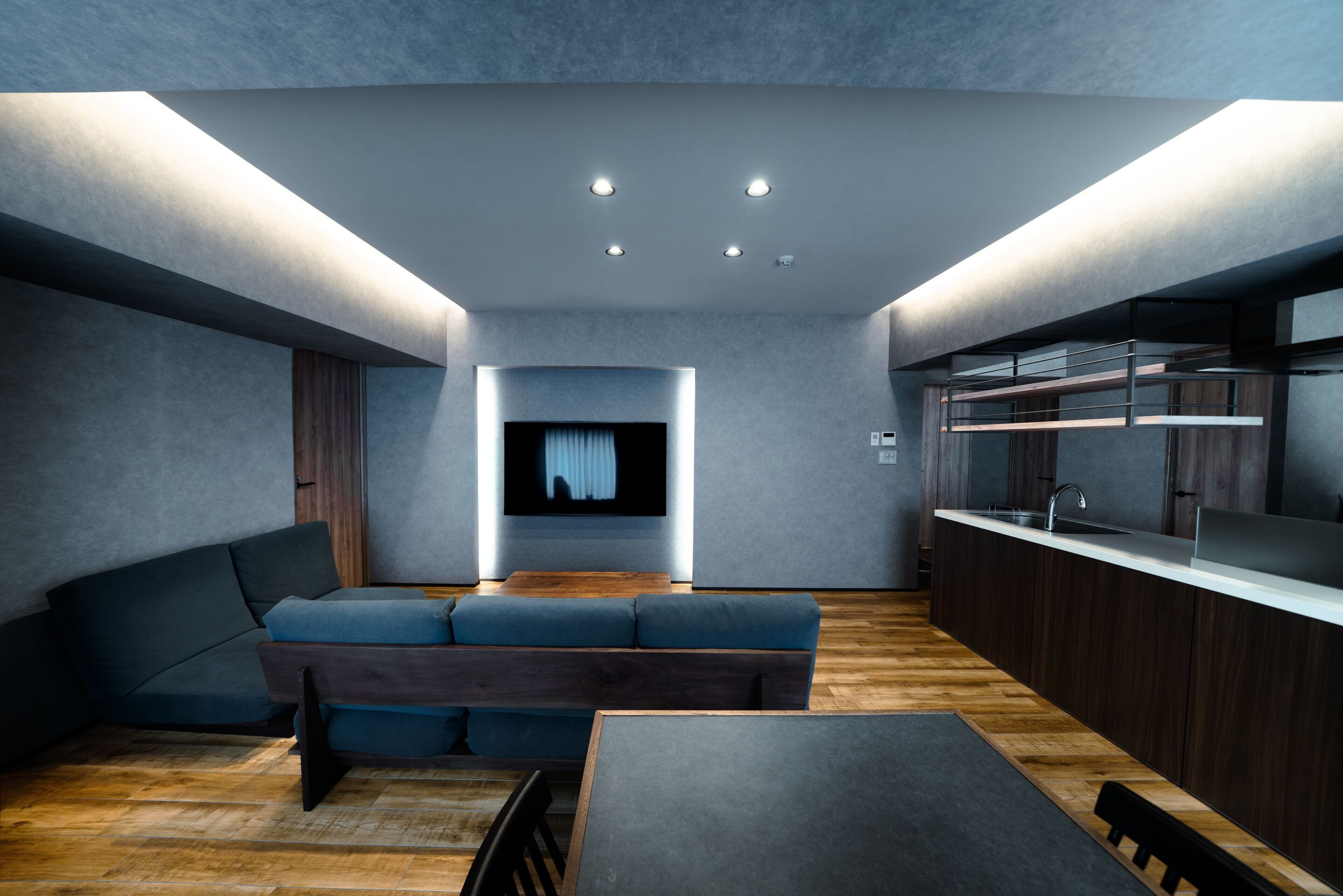 Grand Suite | Blackout drapes, iron/ironing board, free WiFi, bed sheets